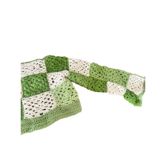 Handmade green crochet sweater - Picture 3 of 7